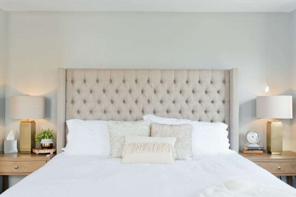 how to clean your bedroom fast and simple