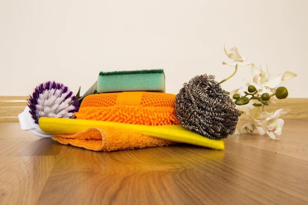 Fresh Home Cleaning brings you a list for apartment cleaning for move out.